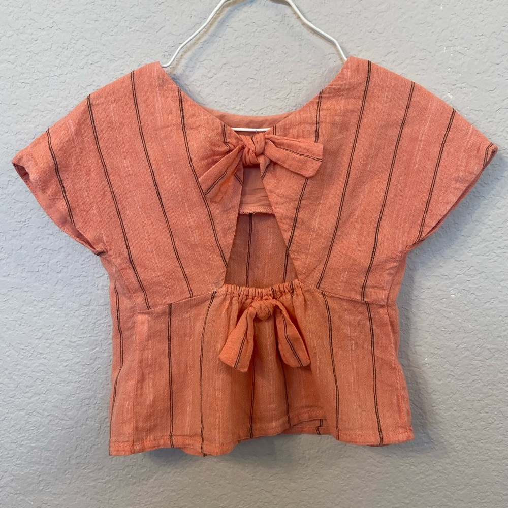 Girls ZARA Striped Top w/Peekaboo Back Cut-outs w/Bows in Salmon, size 5